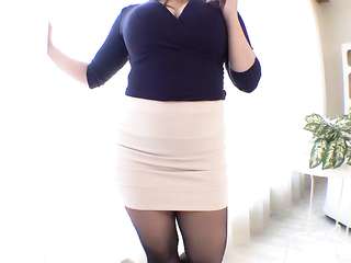 It's A No-Sex Massage Parlor But Her Voluptuous Body Feels So Good JUNY-002