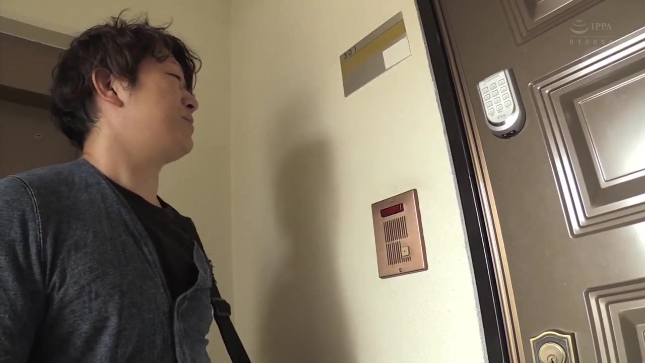 Pulled Out So Many Times During Meat-Pressure Slux Sex With My  Sister-In-Law Chitose Yura  Embed Player