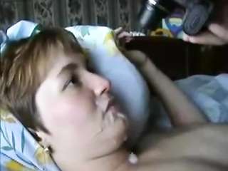 Russin von Notgeil69 aus Dresden wird in den Mund gefickt