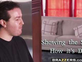 Showing the Son how its Done scene starring Alexis Texas and Ran