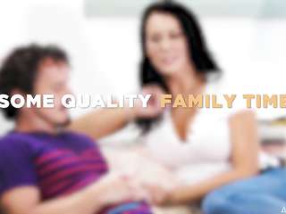 Big tit Reagan Foxx Some Quality Family Time