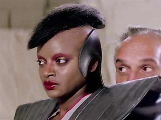 Nude Tawny Kitaen, Zabou Breitman - Gwendoline (1984)