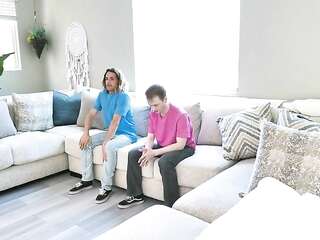 Boys will never find women like Kiki Daire & Natasha Sweet in college