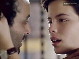 Kate Beckinsale Nude & flirty (150 Photos + Sex Video Scenes Compilation) 3