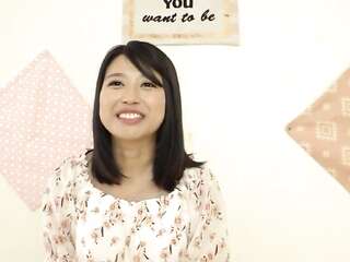 清楚でやさしい巨乳美人妻が人生初の恥じらいぬるぬるソープに挑戦！！夫婦生活がマンネリ気味な奥様が大量ローションぬるぬるソーププレイでグチョグチョになった生マ〇コ素股からヌルッと挿入！？【パート4