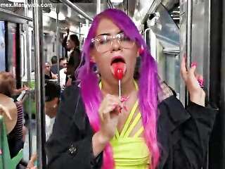 Sucking her in the subway, Daniela Hyperversos