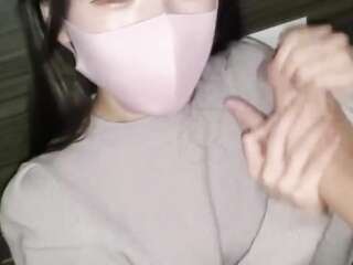 细长黑发美少女 纯洁的身体