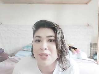 The cock was so thick that only the head went in, I felt good in the cock