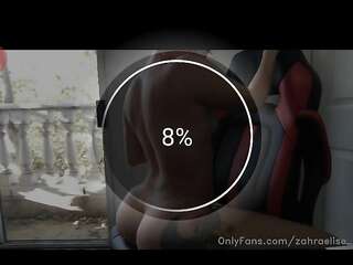 Model with big ass makes money in erotic chat