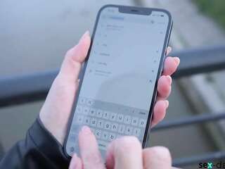 Mature tinder girl fucks with a man at the first meeting