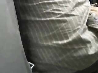 日本の妻が森で姦淫を犯した