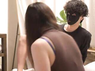 【女子大生】実は精子飲んだことなかったので、知り合いにお願いして飲ませてもらいました