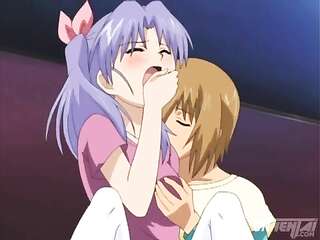 バーで義理の妹に触れる