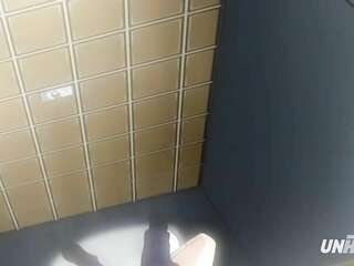 Tôi làm em gái của bạn gái tôi có thai trong phòng tắm ở trường [Hentai KHÔNG KIỂM TRA]