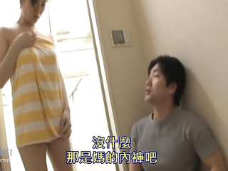 母と息子取得ファックでバスルームセックス