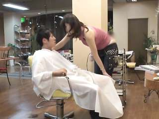 Cute Hair Stylist can't Resist Jerking off Clients