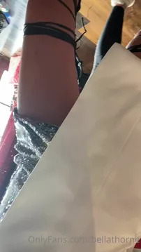 Bella Thorne home mobile video | Ruvideos.net