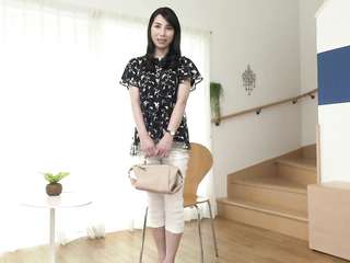 初撮り五十路妻ドキュメント　鶴川牧子